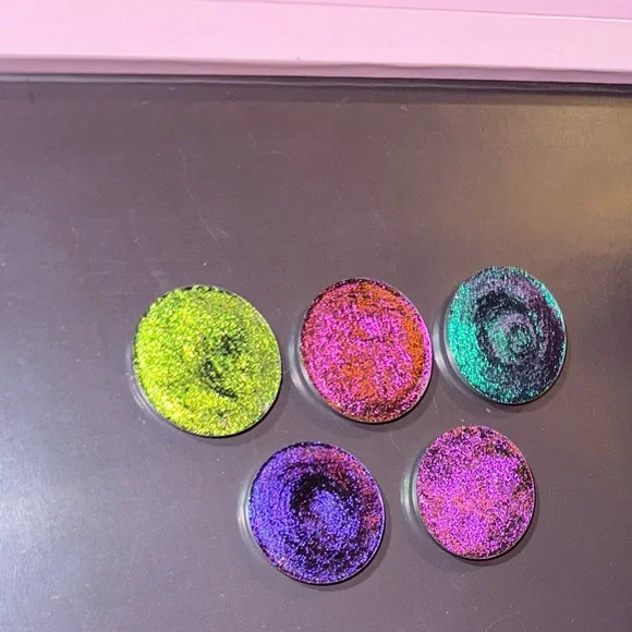 Clionadh cosmetics & Give me glow cosmetics Duo-chrome bundle - Picture 4 of 10